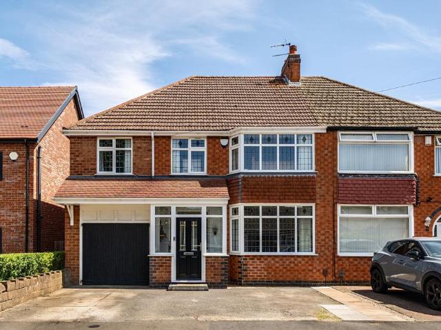 4 bedroom semi detached house for sale