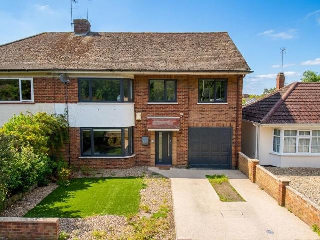 4 bedroom semi detached house for sale