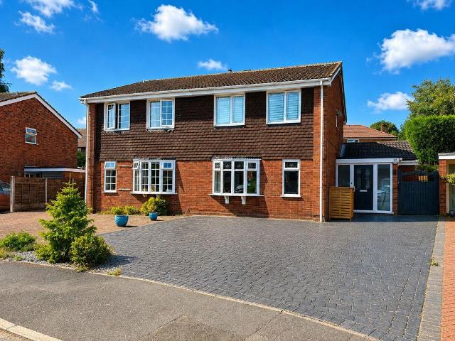 4 bedroom semi detached house for sale