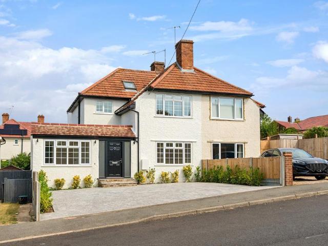 4 bedroom semi detached house for sale