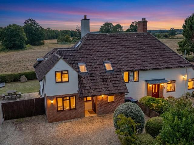 4 bedroom semi detached house for sale
