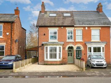 4 bedroom semi detached house for sale