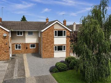 4 bedroom semi detached house for sale