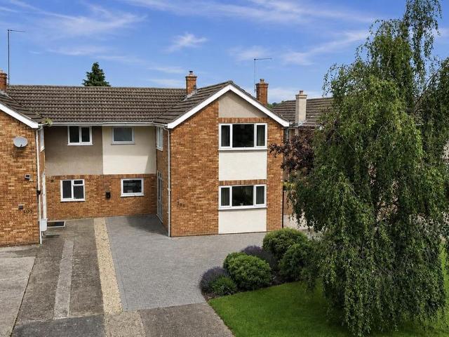 4 bedroom semi detached house for sale