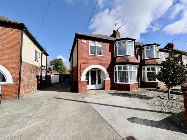 4 bedroom semi detached house for sale