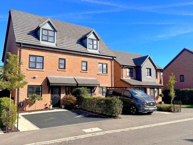 4 bedroom semi detached house for sale
