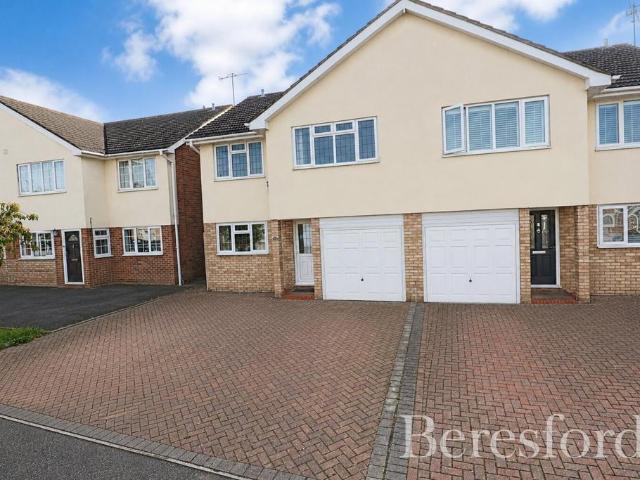 4 bedroom semi detached house for sale