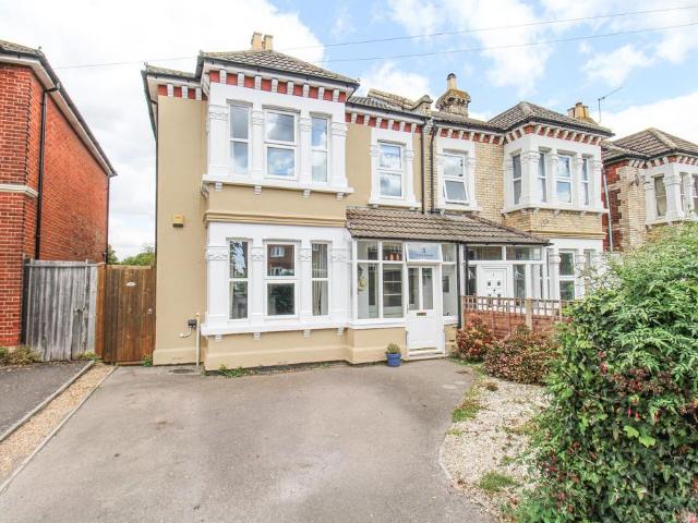 4 bedroom semi detached house for sale