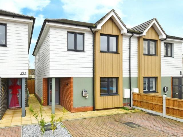 4 bedroom semi detached house for sale