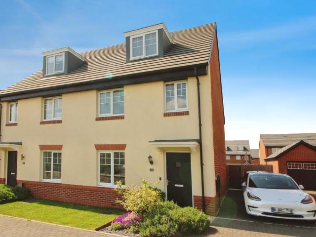 4 bedroom semi detached house for sale