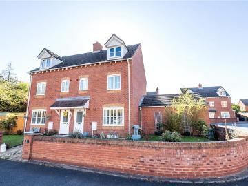 4 bedroom semi detached house for sale