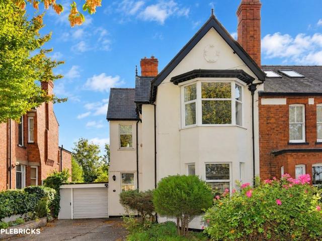 4 bedroom semi detached house for sale
