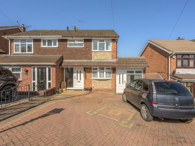 4 bedroom semi detached house for sale