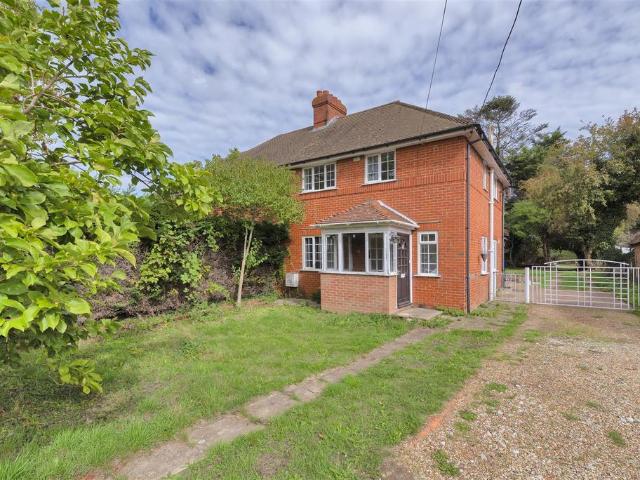 4 bedroom semi detached house for sale