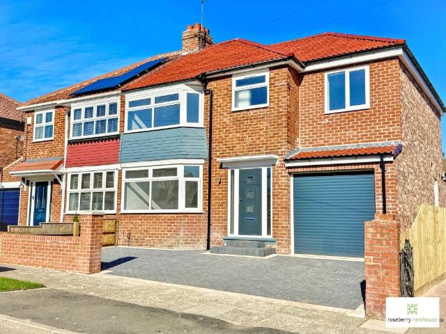 4 bedroom semi detached house for sale