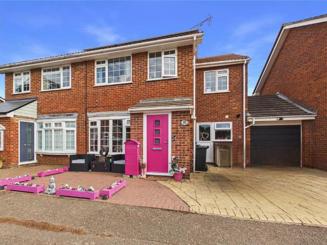 4 bedroom semi detached house for sale