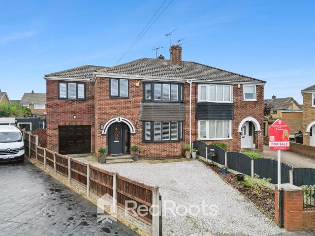 4 bedroom semi detached house for sale