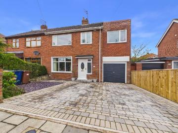 4 bedroom semi detached house for sale