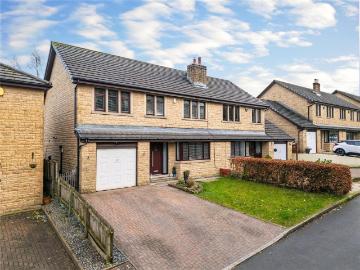 4 bedroom semi detached house for sale