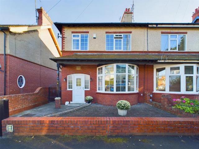 4 bedroom semi detached house for sale