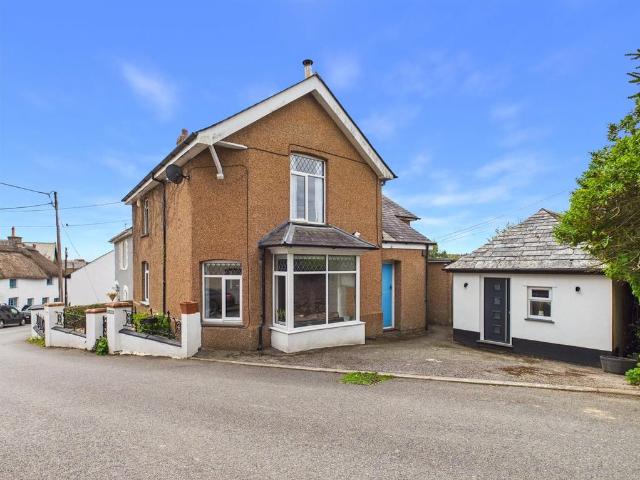 4 bedroom semi detached house for sale