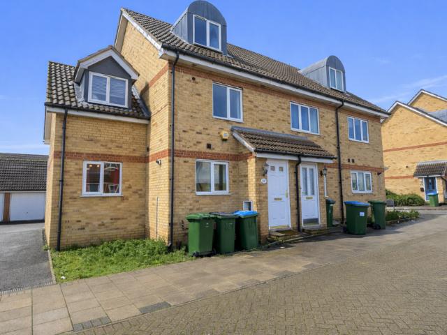 4 bedroom semi detached house for sale