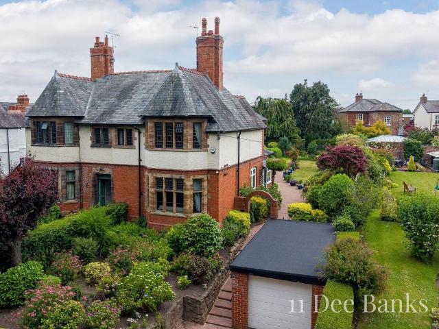 4 bedroom semi detached house for sale