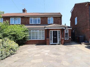 4 bedroom semi detached house for sale