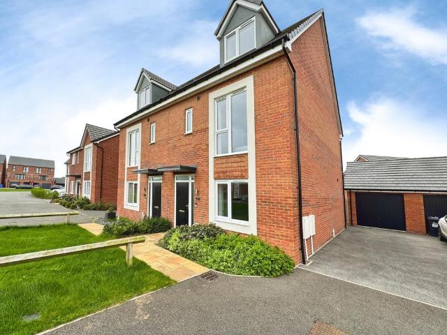4 bedroom semi detached house for sale