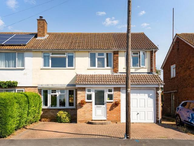 4 bedroom semi detached house for sale