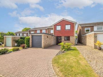 4 bedroom semi detached house for sale