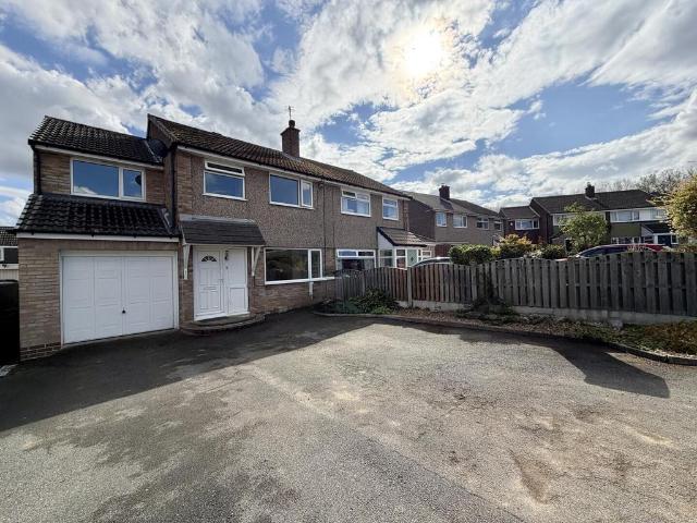 4 bedroom semi detached house for sale