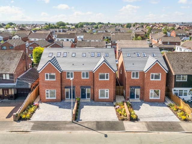 4 bedroom semi detached house for sale