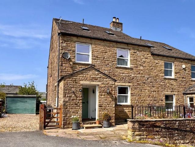 4 bedroom semi detached house for sale