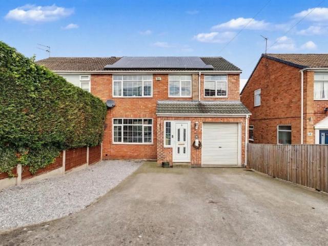 4 bedroom semi detached house for sale