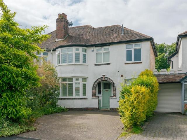 4 bedroom semi detached house for sale