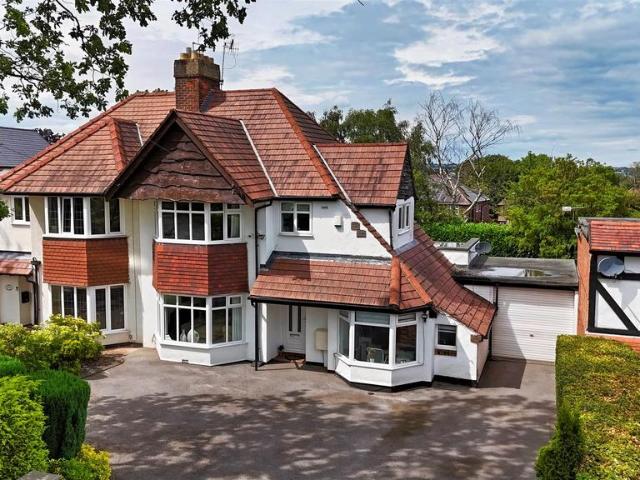 4 bedroom semi detached house for sale