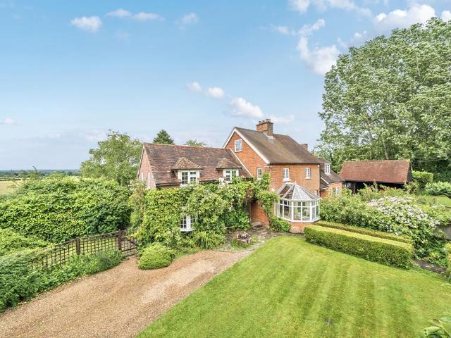 5 bedroom semi detached house for sale