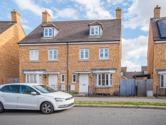 4 bedroom semi detached house for sale