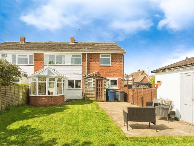 4 bedroom semi detached house for sale