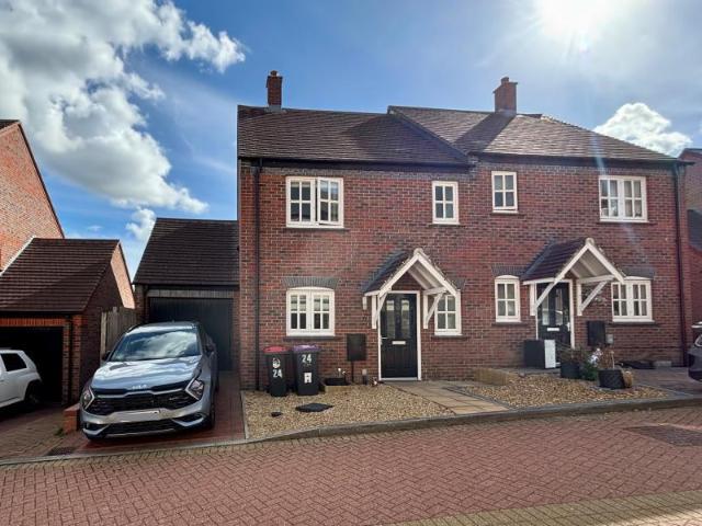 4 bedroom semi detached house for sale