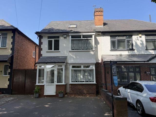 4 bedroom semi detached house for sale