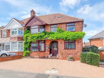 4 bedroom semi detached house for sale