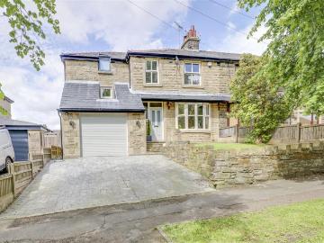 4 bedroom semi detached house for sale