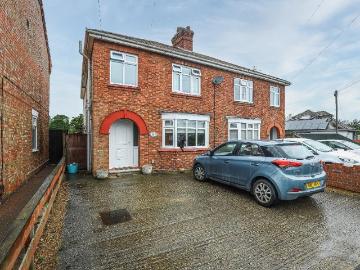 4 bedroom semi detached house for sale