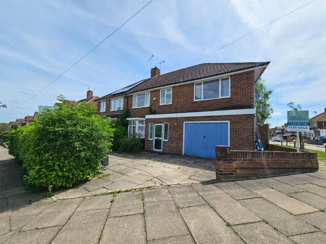 4 bedroom semi detached house for sale