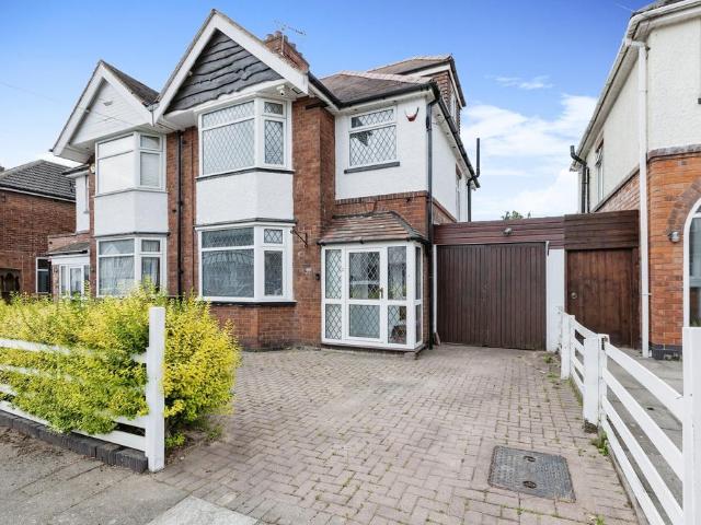 4 bedroom semi detached house for sale