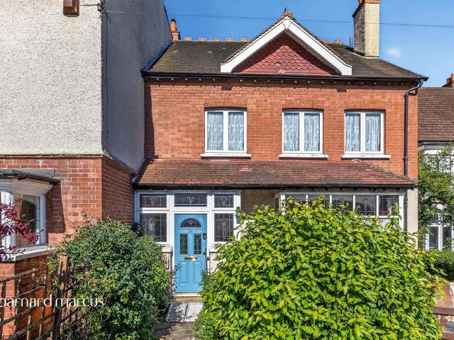 4 bedroom semi detached house for sale
