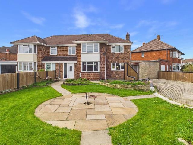 4 bedroom semi detached house for sale