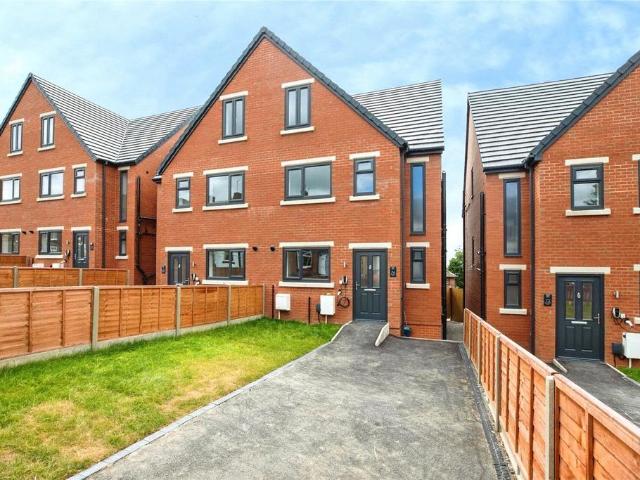 4 bedroom semi detached house for sale